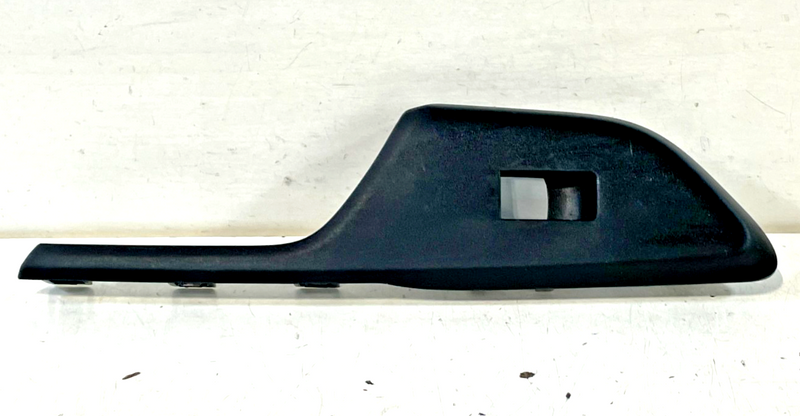 Load image into Gallery viewer, 16-22 HONDA CIVIC 19-21 INSIGHT REAR RIGHT SIDE DOOR WINDOW SWITCH BEZEL # 99522
