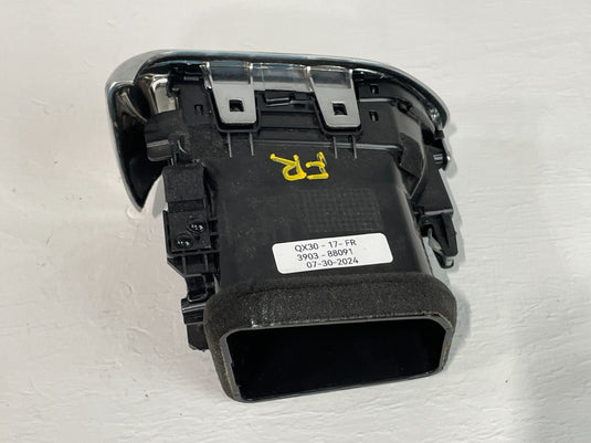 2017-2019 INFINITI QX30 FRONT RIGHT DASH AC A/C AIR VENT 68760-5DF0B OEM