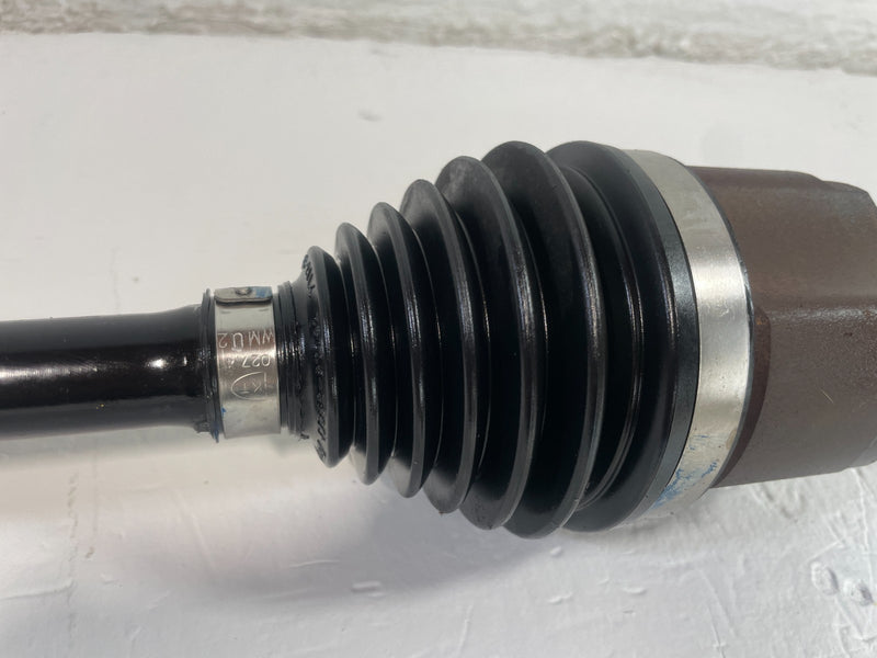 Load image into Gallery viewer, 2022-2025 HYUNDAI TUCSON REAR RIGHT PASSENGER SIDE AXLE SHAFT HALFSHAFT # 104886
