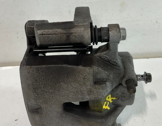 2019-2020 HYUNDAI SANTA FE FRONT RIGHT DISC BRAKE CALIPER W/O BRAKE PADS #102967