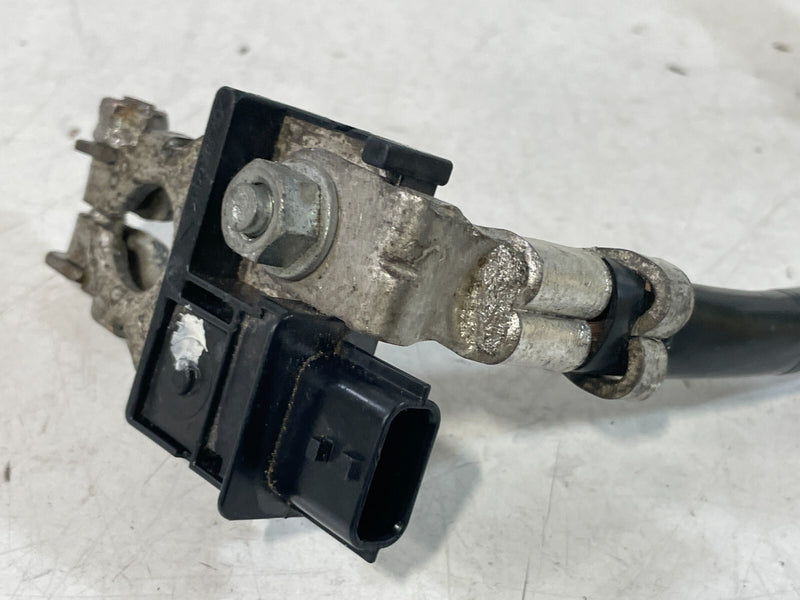 Load image into Gallery viewer, INFINITI Q60 NEGATIVE BATTERY FUSE FUSIBLE LINK TERMINAL W/ CABLE 2.0L # 92943
