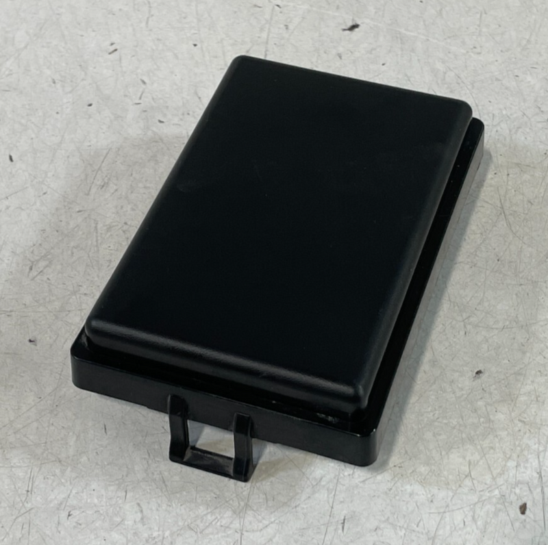 Load image into Gallery viewer, 19-20 INFINITI QX50 ENGINE FUSE RELAY BOX HOUSING LID COVER PANEL 2.0L # 98849
