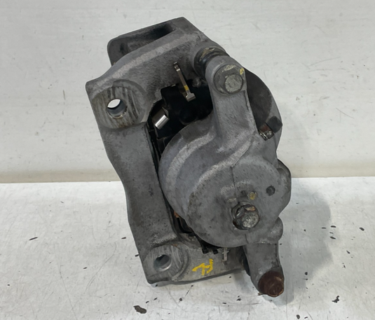2023 - 2026 HONDA HR-V FRONT LEFT SIDE BRAKE CALIPER W/O BRAKE PADS