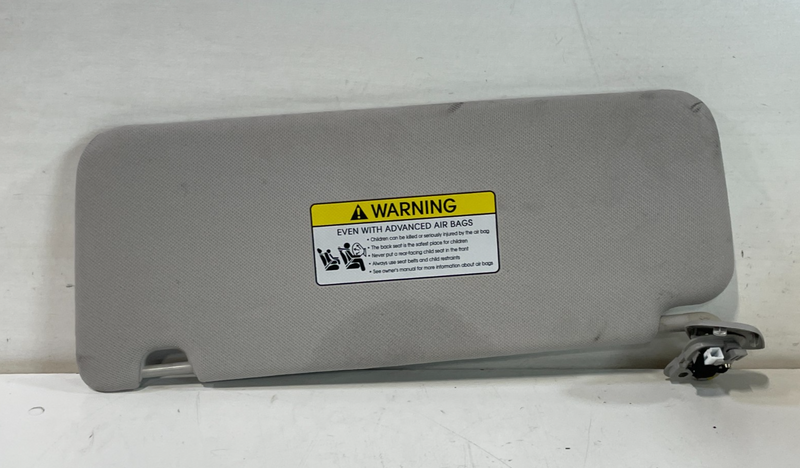 Load image into Gallery viewer, 2020-2023 HYUNDAI PALISADE FRONT RIGHT PASSENGER SIDE SUNVISOR SUN VISOR #102216
