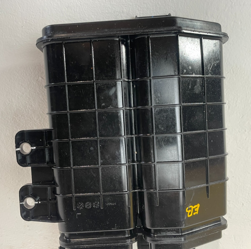 Load image into Gallery viewer, 2021 - 2025 HYUNDAI ELANTRA FUEL GAS VAPOR EMISSION CHARCOAL CANISTER # 104648
