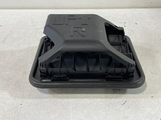 18-23 KIA STINGER REAR LH OR RH QUARTER PANEL PRESSURE AIR VENT GRILL