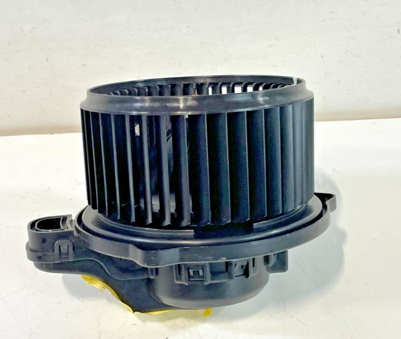 Load image into Gallery viewer, 2020-2022 HYUNDAI PALISADE FRONT DASH AC A/C HEATER BLOWER W/ FAN MOTOR # 102310
