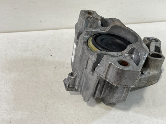 2017 - 2019 INFINITI QX30 LEFT SIDE ENGINE MOTOR MOUNT BRACKET INSULATOR