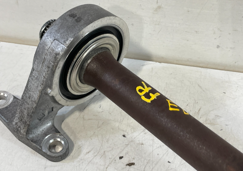 Load image into Gallery viewer, 2023 - 2025 HONDA HR-V FRONT RIGHT SIDE INTERMEDIATE AXLE SHAFT 2.0L # 99017
