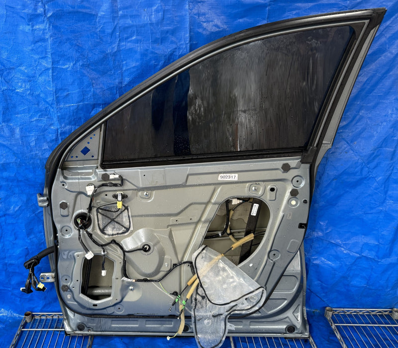 Load image into Gallery viewer, 2016-2020 INFINITI QX60 FRONT RIGHT SIDE DOOR ASSEMBLY BLUE (RBP) # NB1-DRU1672
