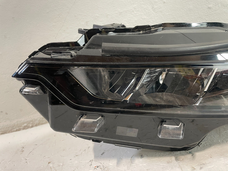 Load image into Gallery viewer, 20-24 CADILLAC CT5 LEFT SIDE LED W/O CORNERING HEADLIGHT HEADLAMP # IG11-HDS1116
