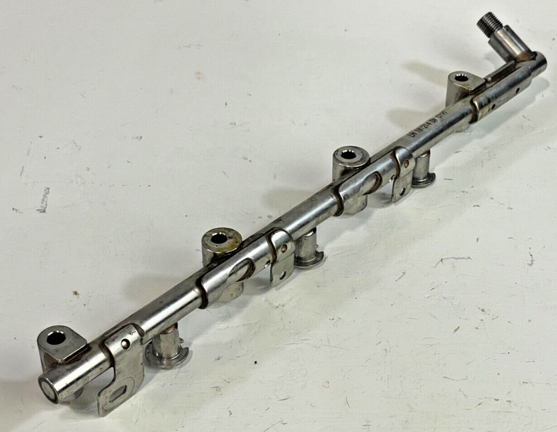 Load image into Gallery viewer, 16 - 20 INFINITI Q50 17-20 Q60 3.0L FRONT LEFT ENGINE FUEL INJECTOR RAIL # 87825
