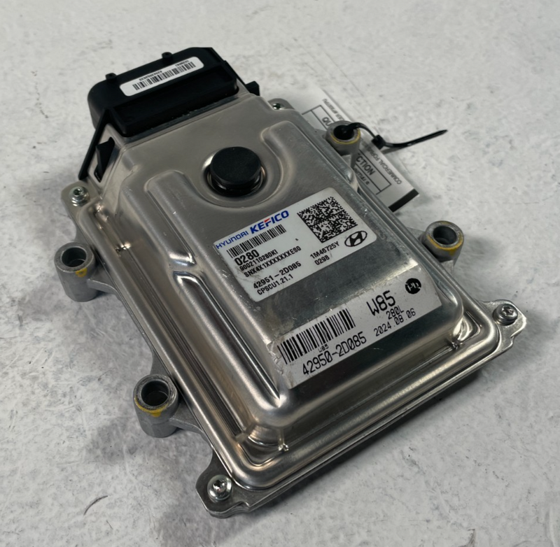 Load image into Gallery viewer, 2024-2025 HYUNDAI TUCSON SHIFT WIRE TRANSMISSION CONTROL MODULE 2.5L # 105932
