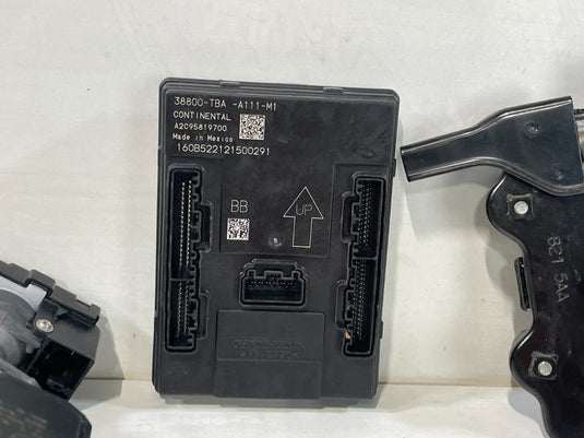 2016 - 2018 HONDA CIVIC ENGINE & BODY CONTROL MODULE W/ IGNITION SWITCH