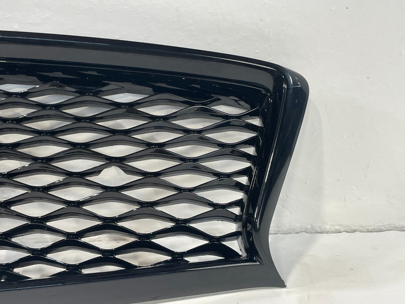 Load image into Gallery viewer, 2018-2020 INFINITI Q50 FRONT BUMPER UPPER GRILLE W/O EMBLEM 62310-6HH0A # 93919
