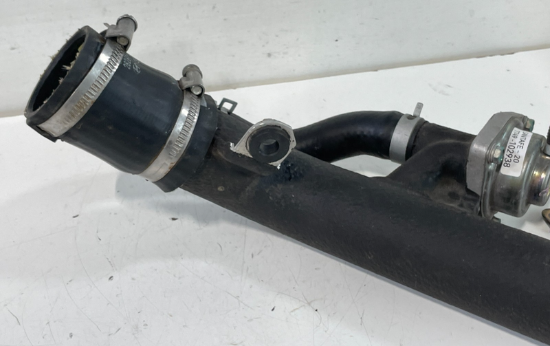 Load image into Gallery viewer, 2017-2020 HYUNDAI SANTA FE SONATA INTERCOOLER INLET HOSE PIPE TUBE # 102938
