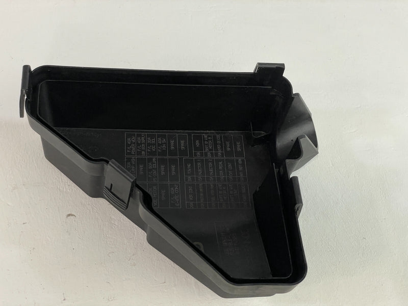Load image into Gallery viewer, 2019 - 2020 INFINITI QX50 ENGINE FUSE RELAY JUNCTION BOX LID COVER 2.0L # 87412
