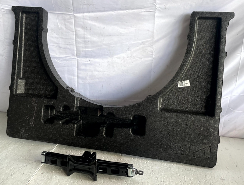 Load image into Gallery viewer, 2023 - 2025 KIA SPORTAGE CARGO STORAGE COMPARTMENT BOX W/ JACK # 106677
