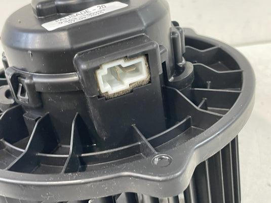 2020-2022 HYUNDAI PALISADE FRONT DASH AC A/C HEATER BLOWER W/ FAN MOTOR