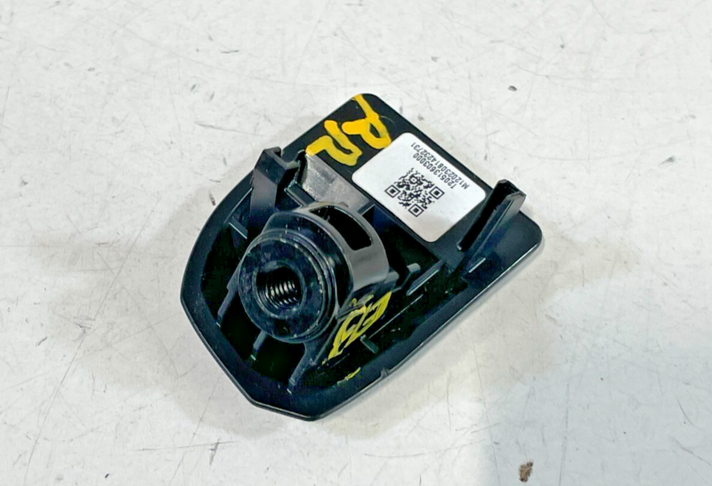 Load image into Gallery viewer, 2023-2025 HONDA HR-V FRONT &amp; REAR RIGHT PASSENGER SIDE OUTER HANDLE CAP # 98953
