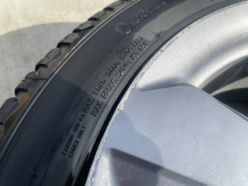 Load image into Gallery viewer, HONDA PASSPORT TOURING 20X8.5J ET55 WHEEL RIM W/ TIRE 3.5L ONLY#1 19-21 # 105293
