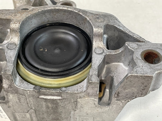 2017 - 2019 INFINITI QX30 LEFT SIDE ENGINE MOTOR MOUNT BRACKET INSULATOR