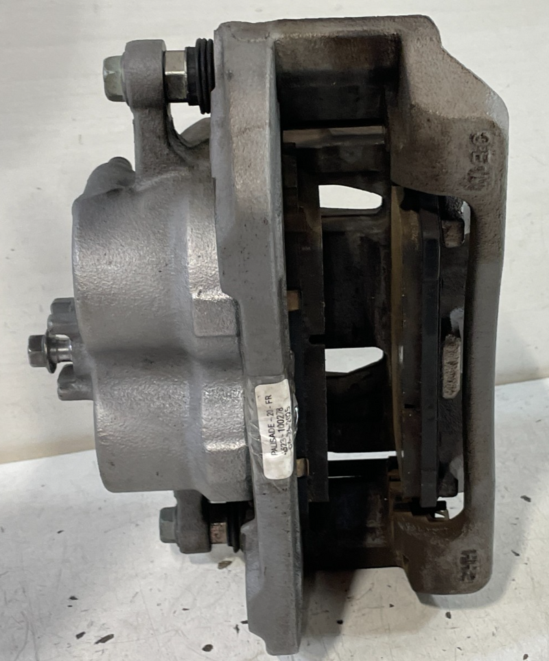 Load image into Gallery viewer, 2020-2025 HYUNDAI PALISADE FRONT RIGHT SIDE BRAKE CALIPER W/ BRAKE PADS #100278
