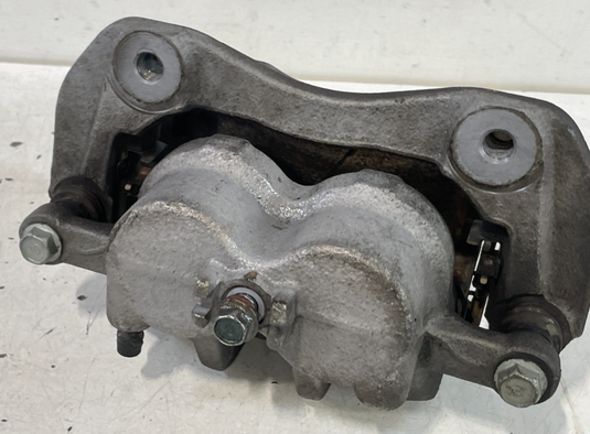 2020-2025 HYUNDAI PALISADE FRONT RIGHT SIDE BRAKE CALIPER W/O BRAKE PADS