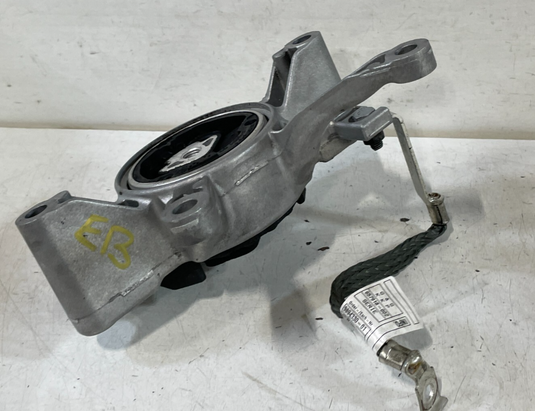 19-24 BMW 330i 330i xDrive AUTO TRANSMISSION GEARBOX SUPPORTING BRACKET