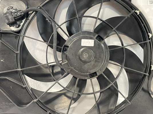 21-23 HYUNDAI ELANTRA ENGINE RADIATOR COOLING FAN BLOWER ASSEMBLY 2.0L