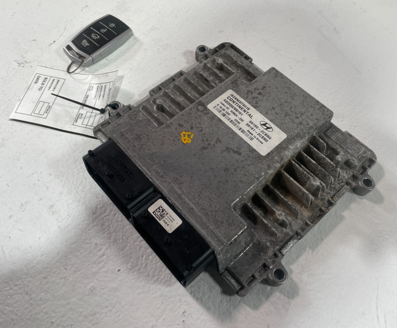 Load image into Gallery viewer, 2019-2021 GENESISI G70 RWD ENGINE CONTROL MODULE W/ KEY FOB 39161-2CBN0 # 105312
