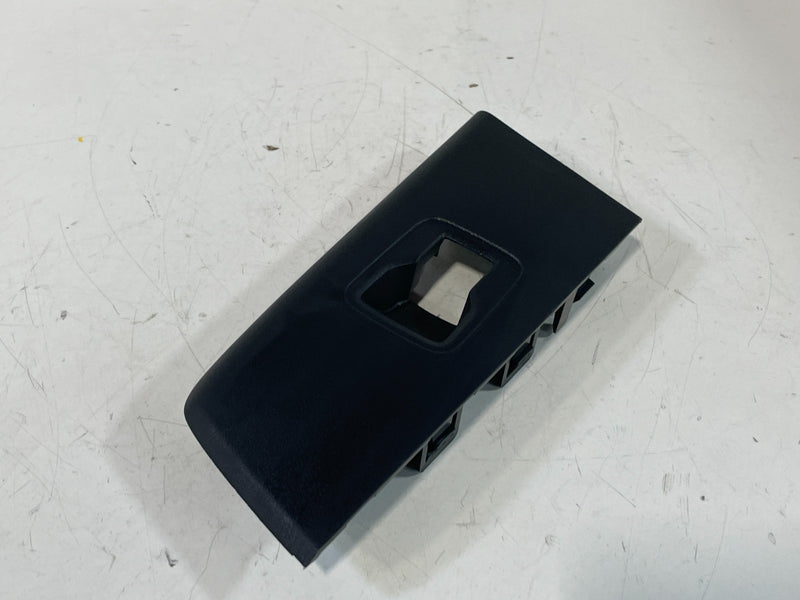 Load image into Gallery viewer, 2023 - 2025 HONDA CR-V REAR LEFT DRIVER SIDE DOOR WINDOW SWITCH BEZEL # 102546
