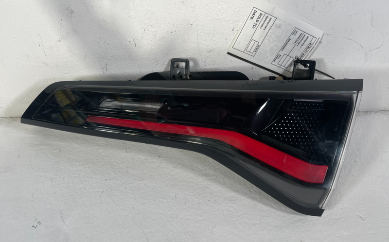 Load image into Gallery viewer, 2023 - 2025 HONDA HR-V REAR RIGHT PASSENGER SIDE INNER TAILLIGHT LAMP # 105463
