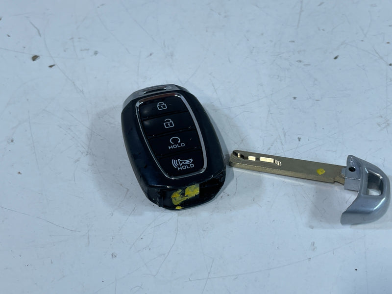 Load image into Gallery viewer, 2020 HYUNDAI PALISADE ENGINE &amp; BODY CONTROL MODULE ECM BCM W/ KEY FOB # 102243
