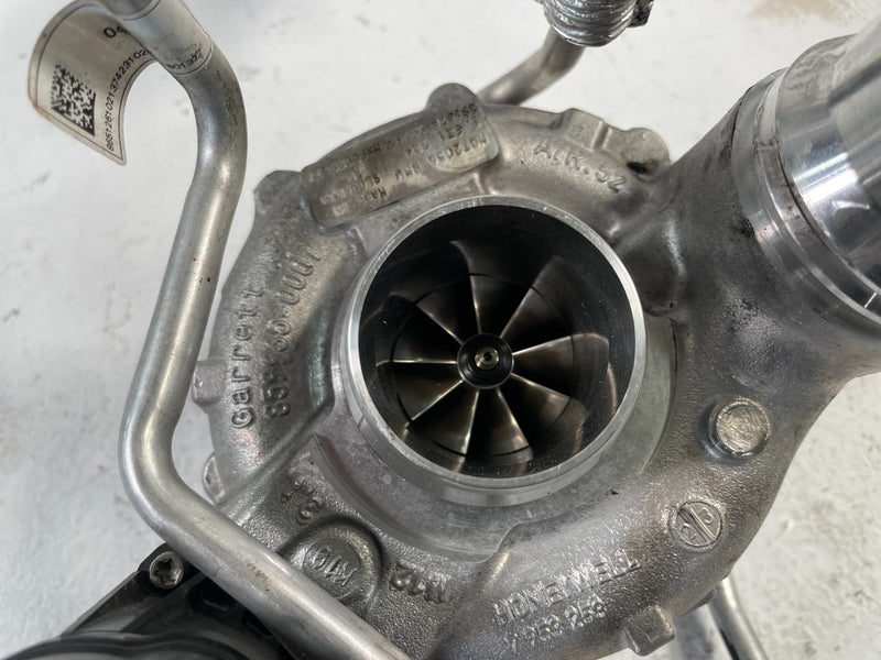 Load image into Gallery viewer, 2019-2025 BMW 330i 330e G20 ENGINE EXHAUST TURBO TURBOCHARGER ASSY 2.0L # 106351
