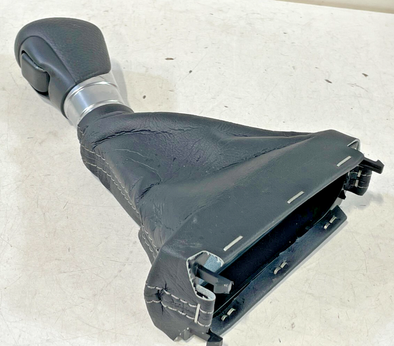 Load image into Gallery viewer, 22-24 HONDA CIVIC AUTOMATIC TRANSMISSION GEAR SHIFTER KNOB W/ BOOT COVER #96594
