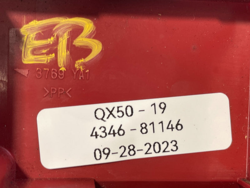 Load image into Gallery viewer, 2019-2020 INFINITI QX50 POSITIVE BATTERY TERMINAL COVER 2.0L 24345-5NA0A # 81146

