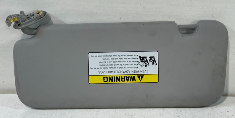 Load image into Gallery viewer, 21-25 HYUNDAI ELANTRA ELANTRA N FRONT RIGHT SIDE SUNVISOR SUN VISOR GRAY # 99290
