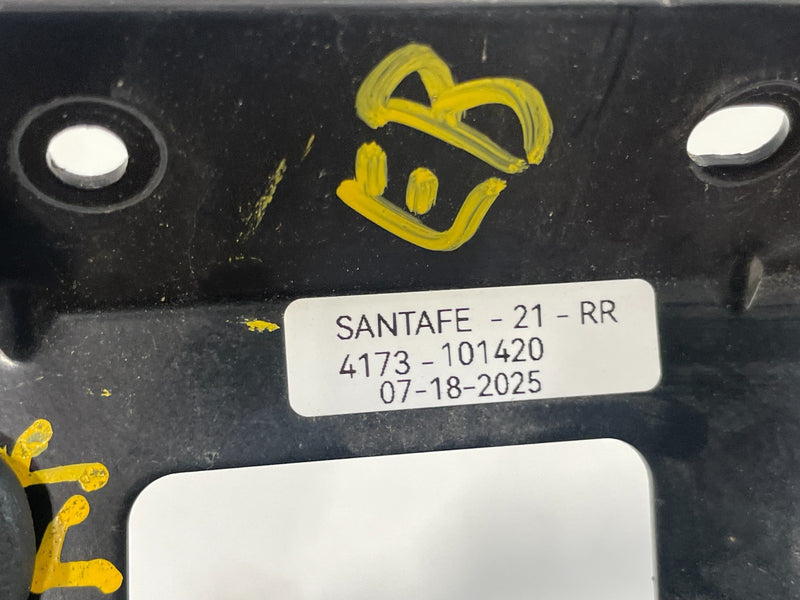 Load image into Gallery viewer, 2021-2023 HYUNDAI SANTA FE REAR RIGHT BLIND SPOT RADAR SENSOR BRACKET # 101420
