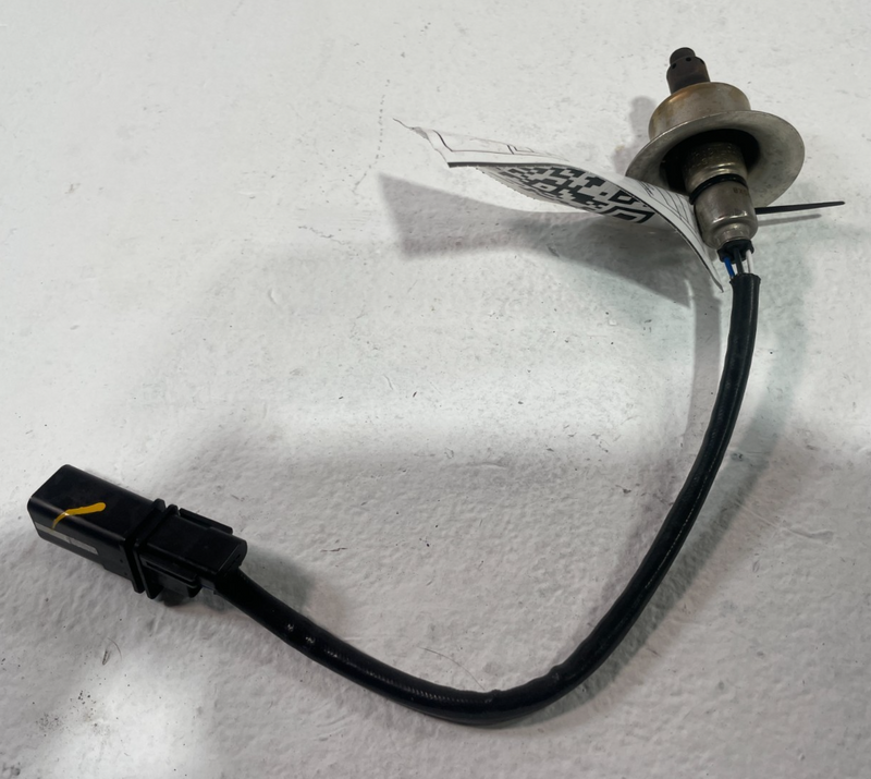 Load image into Gallery viewer, 2019-2023 GENESIS G70 ENGINE UPSTREAM O2 OXYGEN SENSOR 39210-2CTA0 2.0L # 105314
