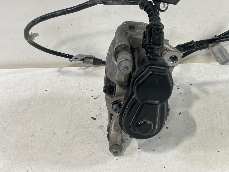 Load image into Gallery viewer, 23-25 HONDA HR-V REAR LEFT DRIVER SIDE DISC BRAKE CALIPER W/ ABS SENSOR # 100730
