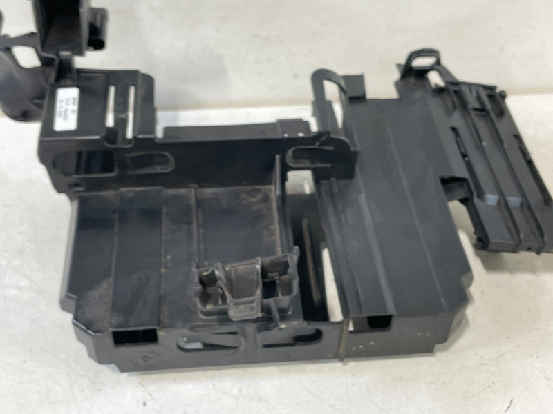 Load image into Gallery viewer, 19-20 BMW 330i 330i xDrive INTEGRATED POWER SUPPLY MODULE HOLDER BRACKET #98425D
