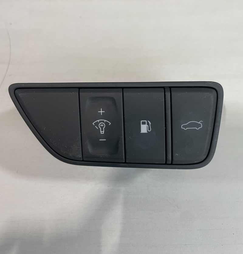 Load image into Gallery viewer, 19-25 GENESIS G70 DASHBOARD FUEL FOOR &amp; TRUNK LID RELEASE CONTROL SWITCH #104299
