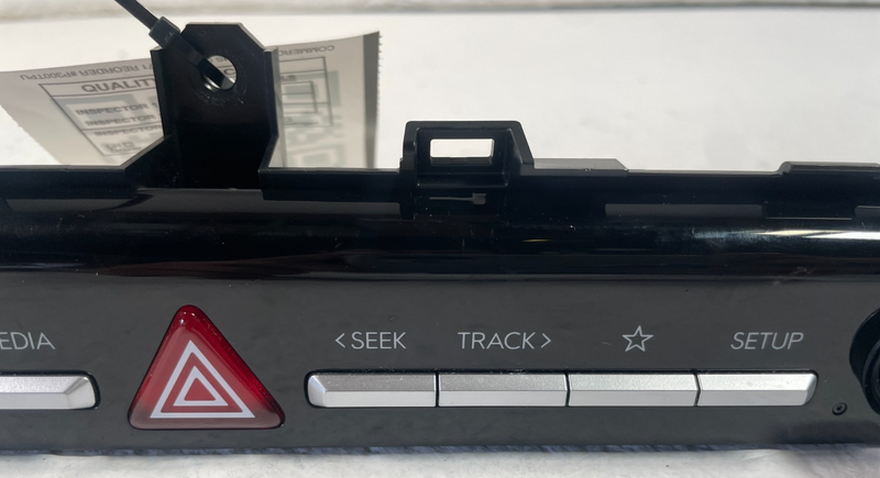Load image into Gallery viewer, 2025 HYUNDAI TUCSON HAZARD SWITCH RADIO MEDIA CONTROL PANEL 2.5L # 105924
