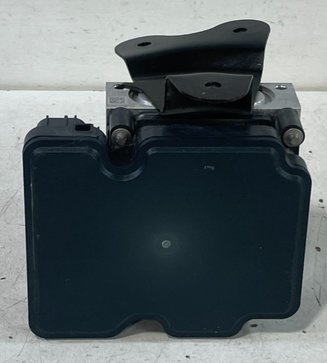 Load image into Gallery viewer, 2023-2025 HONDA HR-V FWD ANTI LOCK ABS BRAKE PUMP MODULE UNIT 2.0L # 100707
