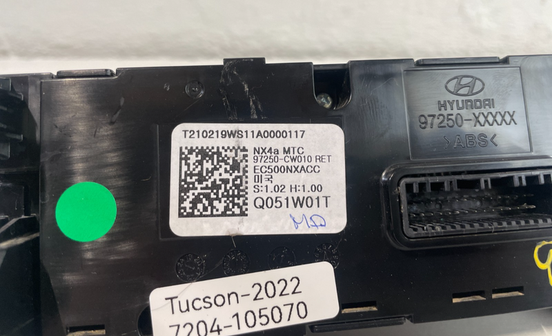 Load image into Gallery viewer, 22-24 HYUNDAI TUCSON DASH A/C HEATER CLIMATE CONTROL PANEL SWITCH 2.5L # 105070
