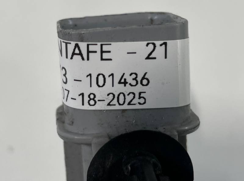 Load image into Gallery viewer, 2021-2025 HYUNDAI SANTA FE AWD REAR AXLE DIFFERENTIAL LOCK WIRE WIRING # 101436
