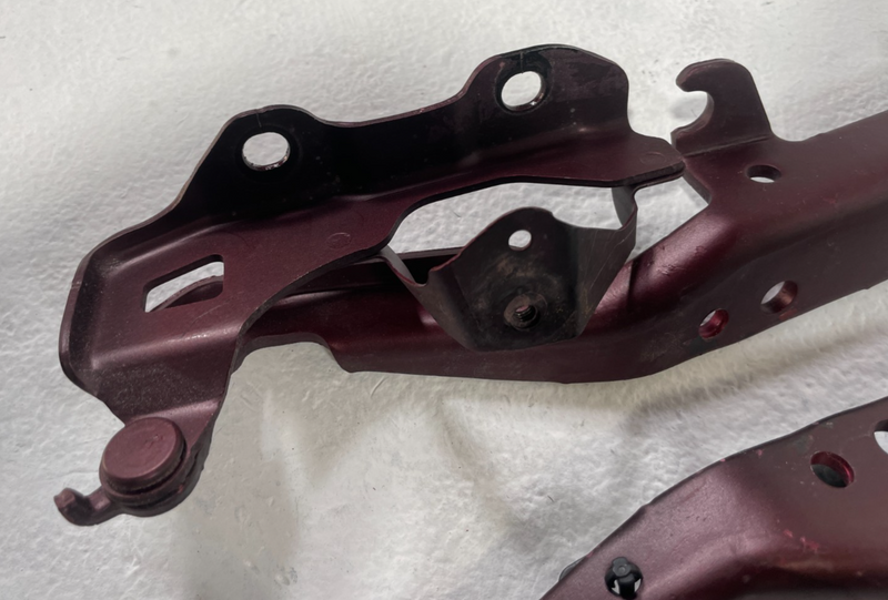 Load image into Gallery viewer, 2019-2025 ACURA RDX FRONT LEFT &amp; RIGHT SIDE HOOD BONNET HINGES PAIR RED # 105537

