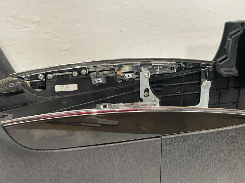 Load image into Gallery viewer, 2016-2017 INFINITI QX70 CENTER CONSOLE STORAGE COMPARTMENT ASSEMBLY 3.7L # 93511
