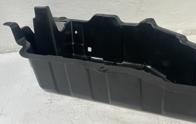 Load image into Gallery viewer, 23-25 HONDA HR-V FWD REAR RIGHT SIDE MID FLOOR LOWER UNDER COVER SHIELD # 100788
